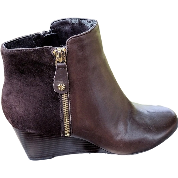 Isaac Mizrahi Leather & Suede Kierra Wedge Ankle Boot, Brown, Size 7.5 W Women's - Picture 2 of 9